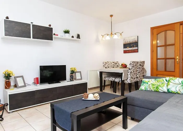 Zefir By Interhome *